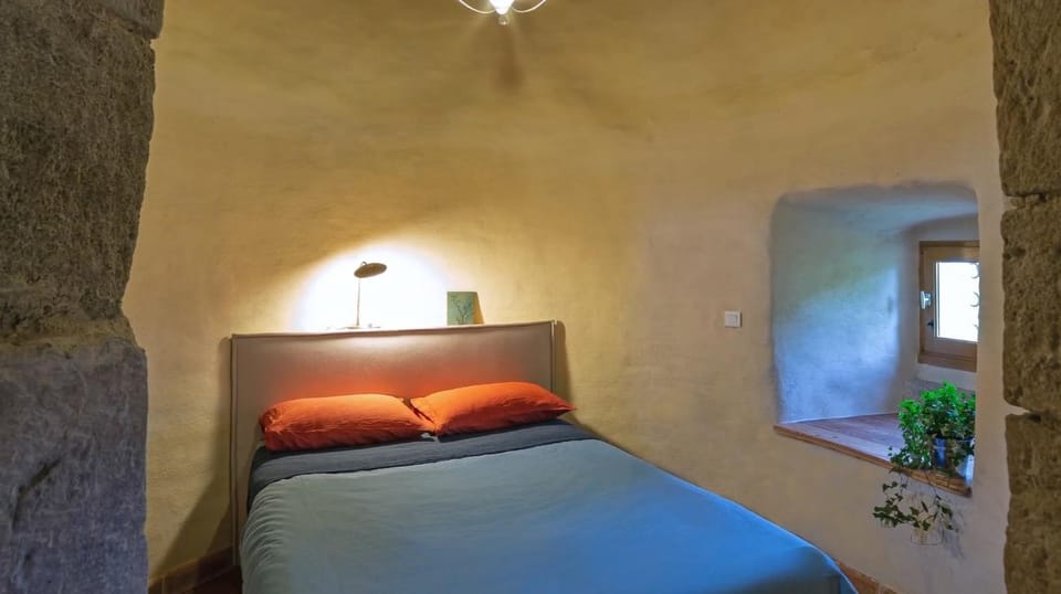 Bed, Night, Decorative detail, Bedroom, furniture