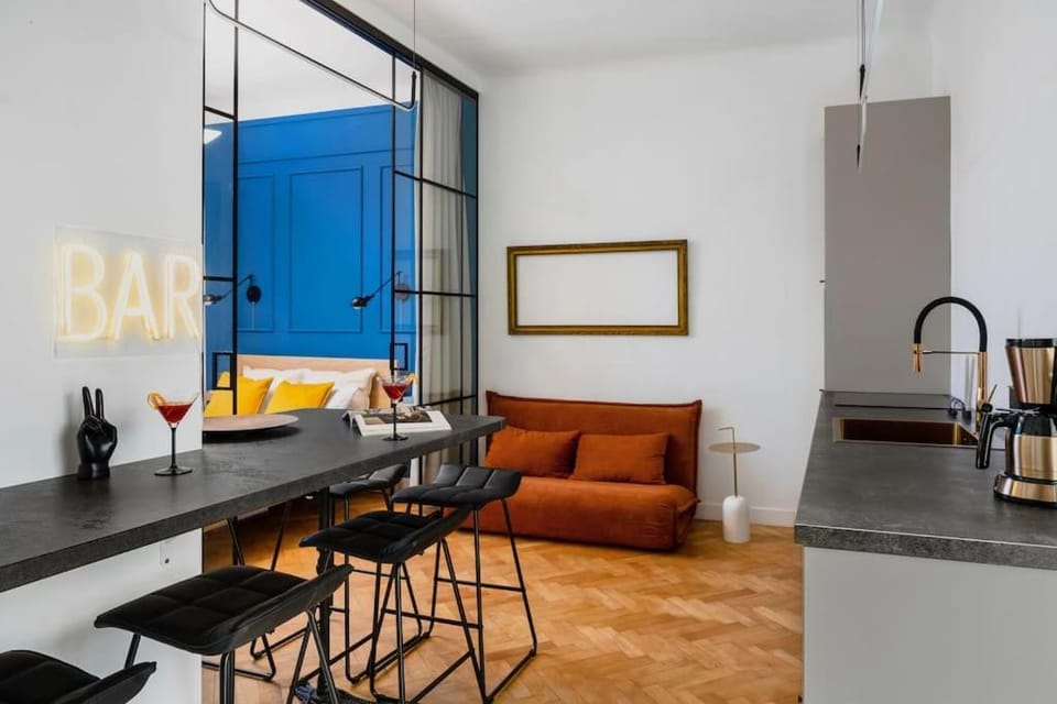 Warsaw Concierge Praga Centrum Apartment in Warsaw