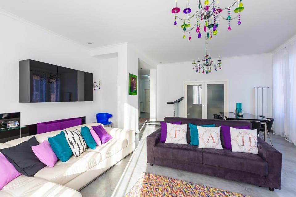 Communal lounge/ TV room, Living room