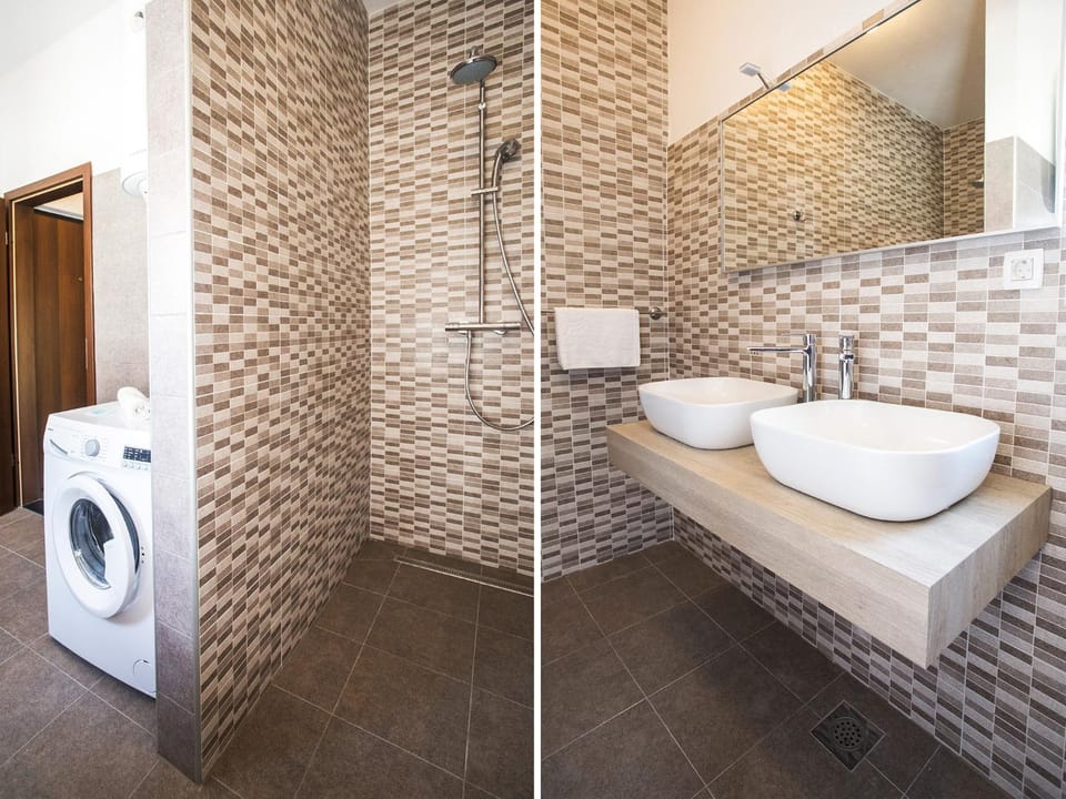 Shower, Bathroom, washing machine