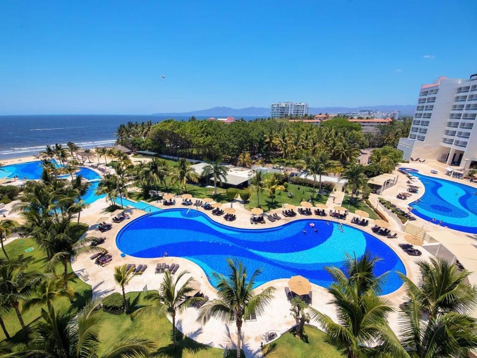 Modern- Renovated- Breathtaking 6th Floor- 3 Bedrooms Villa Magna House in Nuevo Vallarta