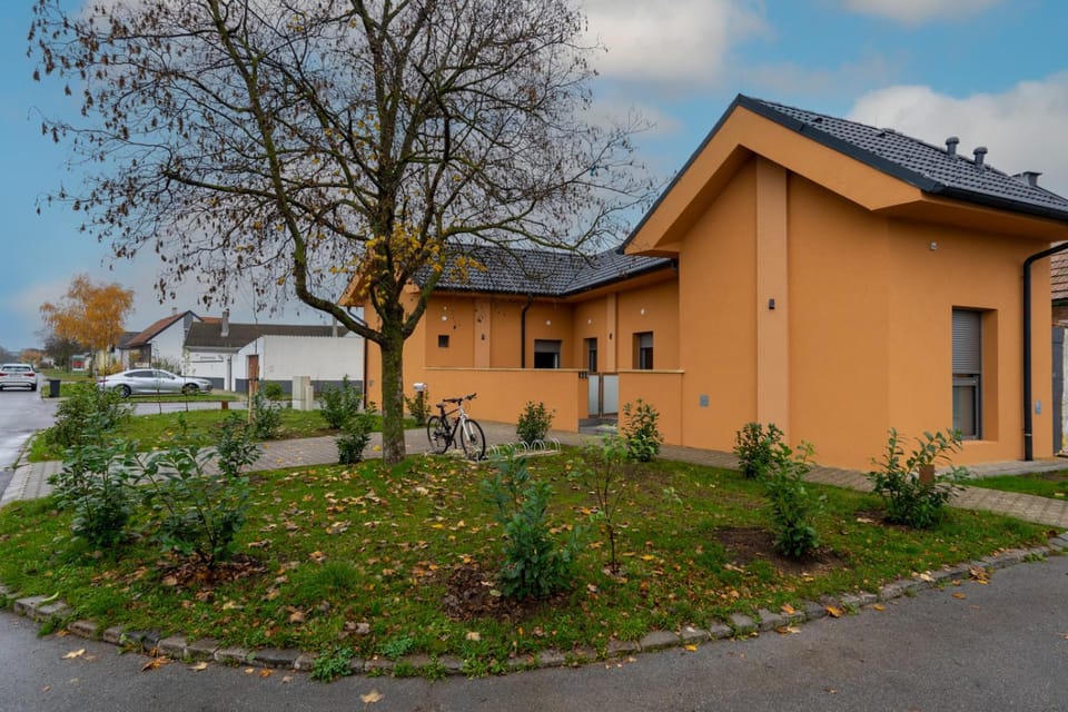 Property building, Garden view