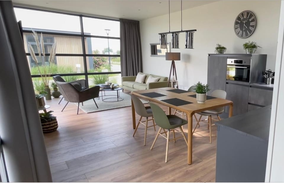 Chalet Sunrise Vierte Reihe Haus Nr 218 House in Flevoland, Netherlands
