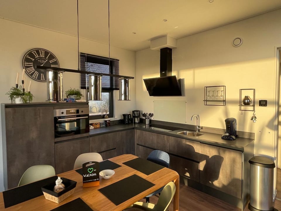 Chalet Sunrise Vierte Reihe Haus Nr 218 House in Flevoland, Netherlands