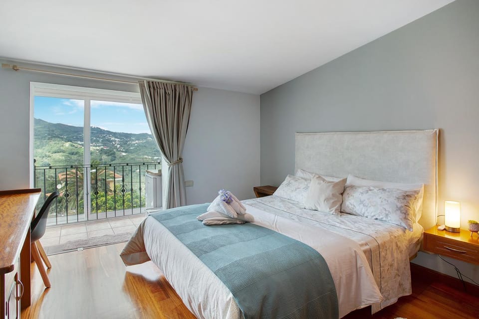 Property building, Living room, Bedroom