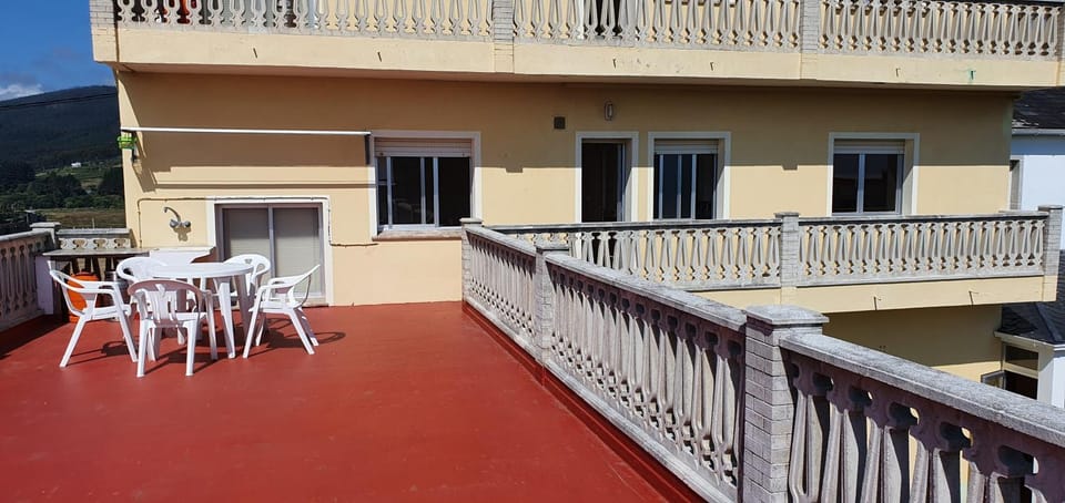 Balcony/Terrace, Mountain view