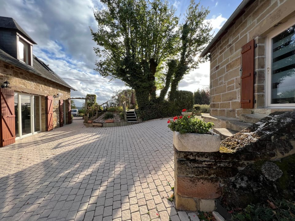 Inner courtyard view