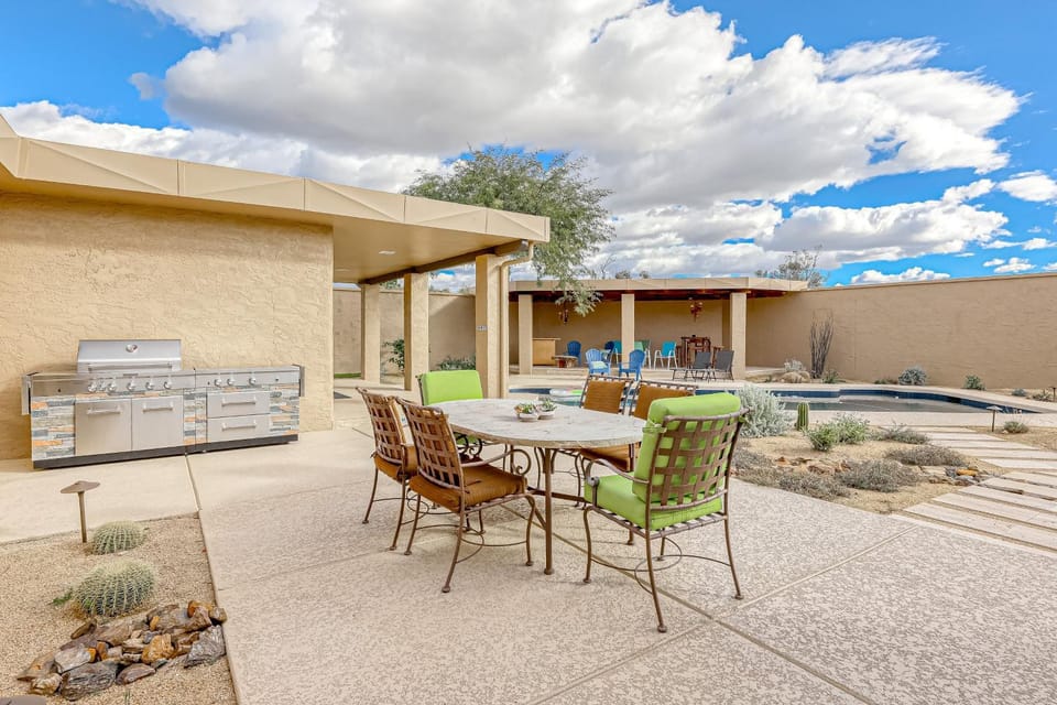 Cave Creek Retreat House in Cave Creek