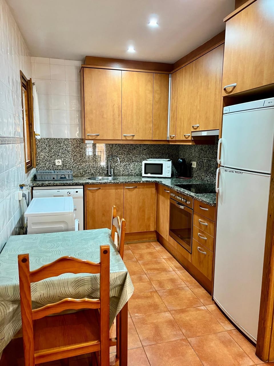 Habitatge familiar de Can Bota Batllo Apartment in Ripollès