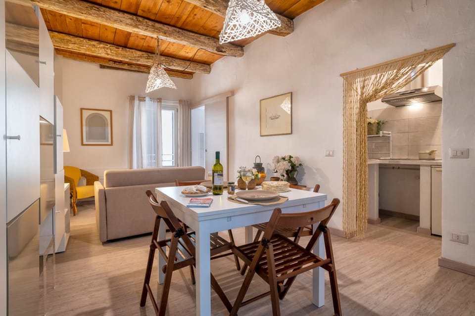 Alguerhome Casa Bianca Apartment in Alghero