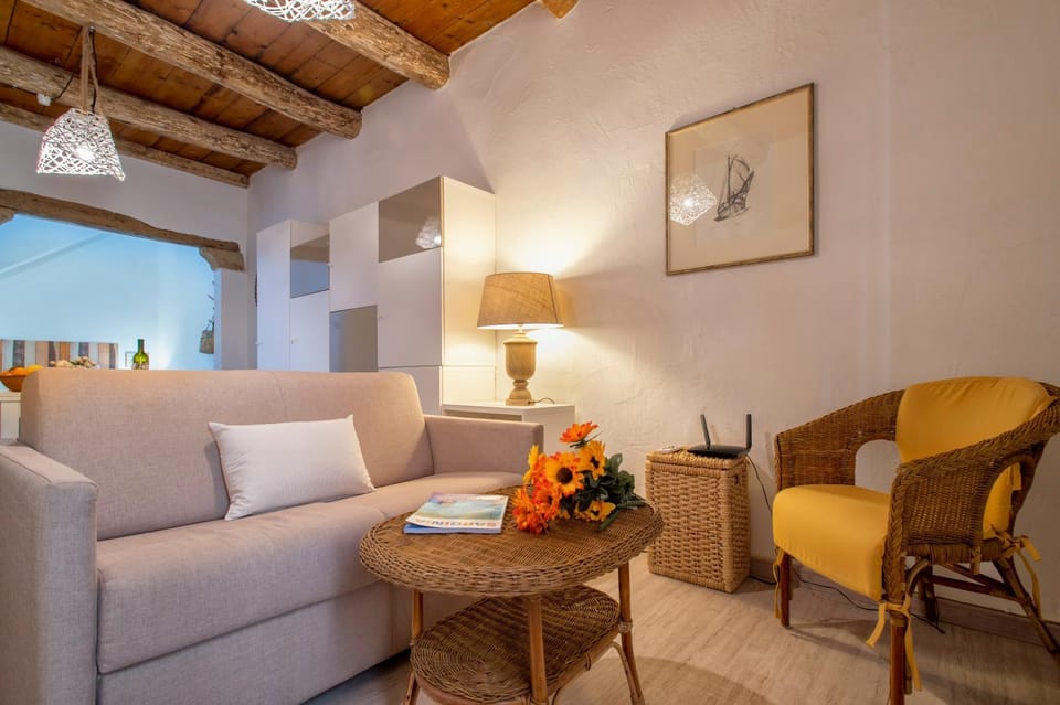 Alguerhome Casa Bianca Apartment in Alghero