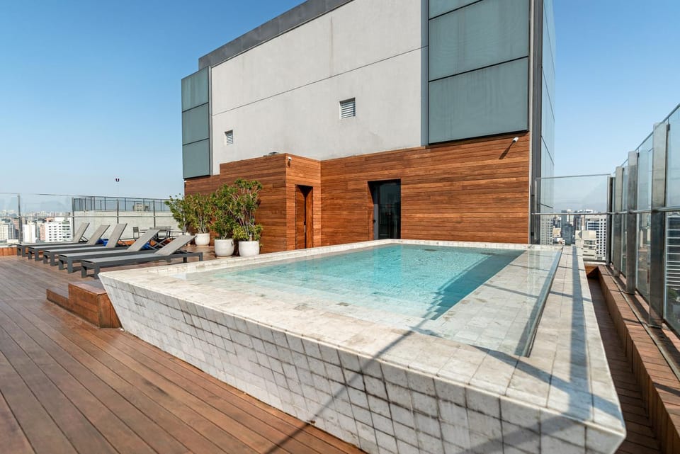 Property building, Day, Area and facilities, Swimming pool, sunbed