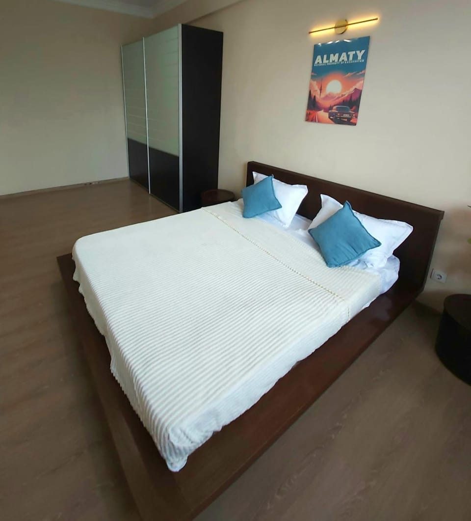 Апартаменты Афины с видом на горы Apartment in Almaty