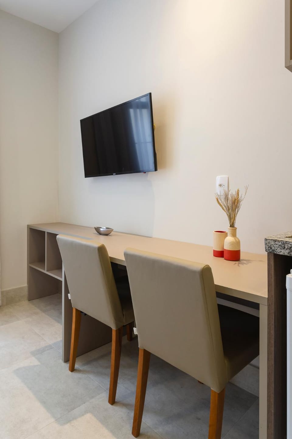 Communal lounge/ TV room, TV and multimedia, Dining area