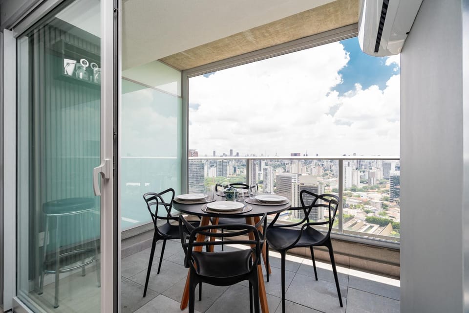 View (from property/room), Balcony/Terrace, Dining area