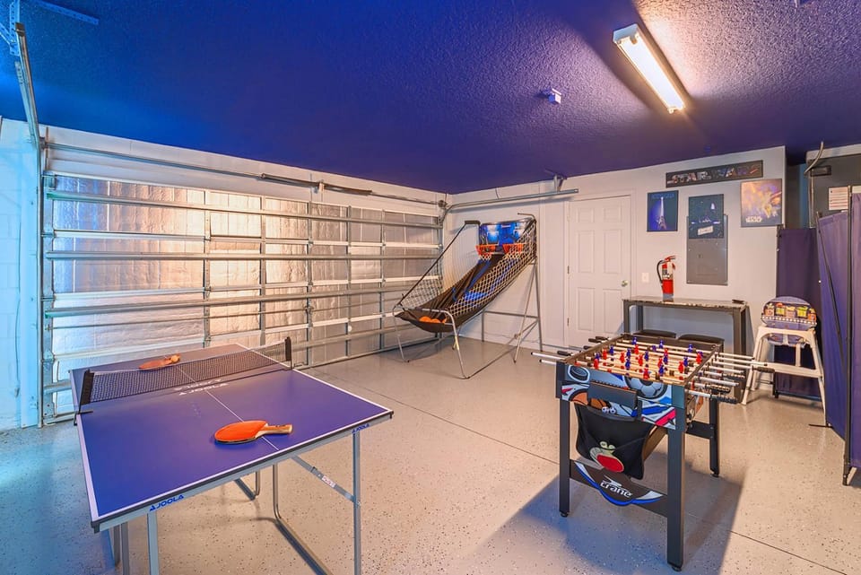 4BR Family Resort Home - Private pool & Games Room House in Four Corners