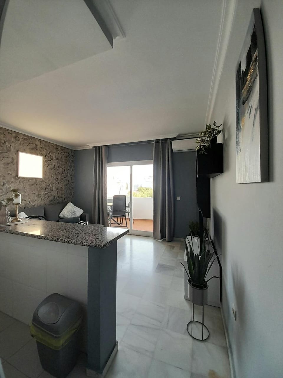 TV and multimedia, Kitchen or kitchenette