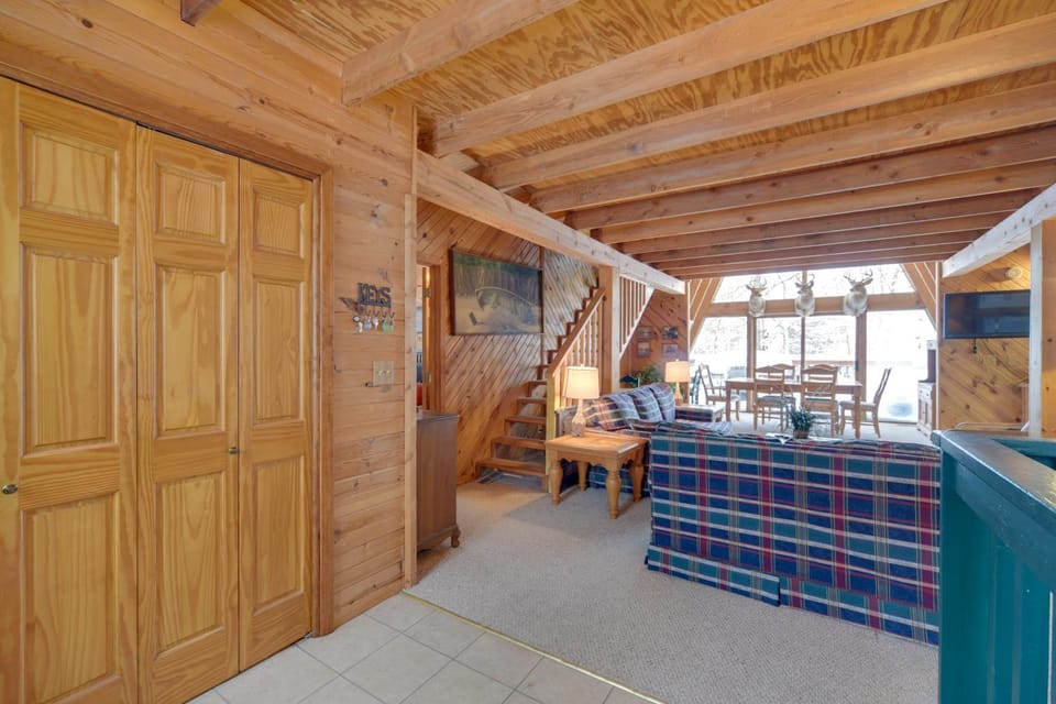 Waterfront Nelson Lake Cabin w/ Boat Dock! Cabin in Wisconsin