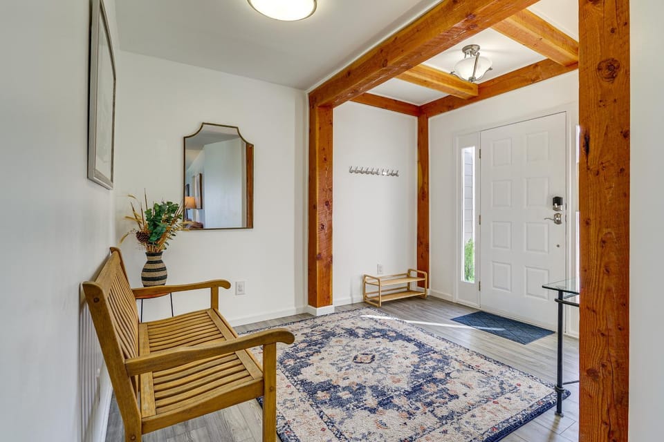 Anacortes Home with Views of Puget Sound House in Anacortes