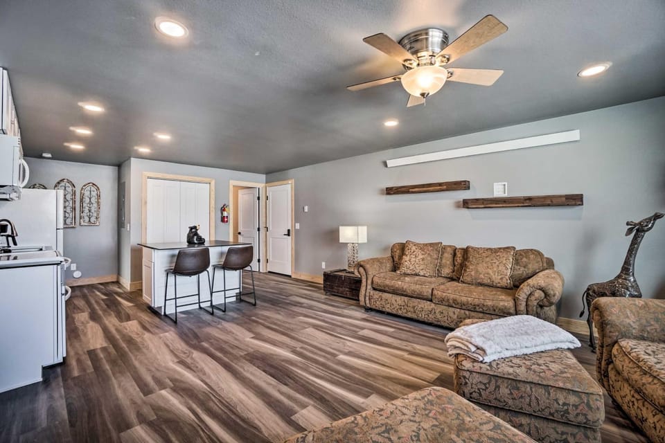 Spacious Saratoga Condo w/ Mountain Views! House in Saratoga