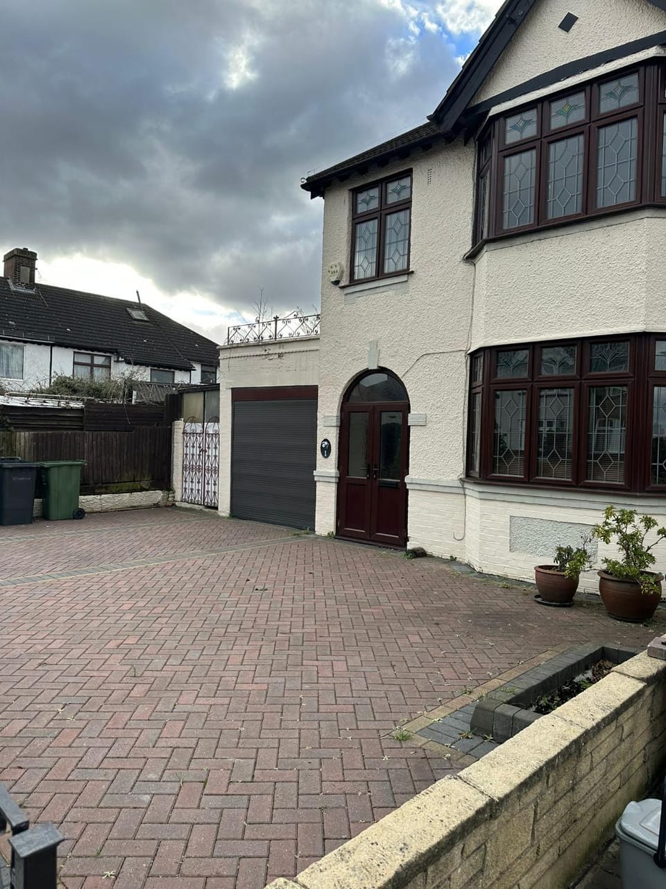 Amazing and Romantic O2 Arena 4 Bedrooms House free parking House in London Borough of Lewisham
