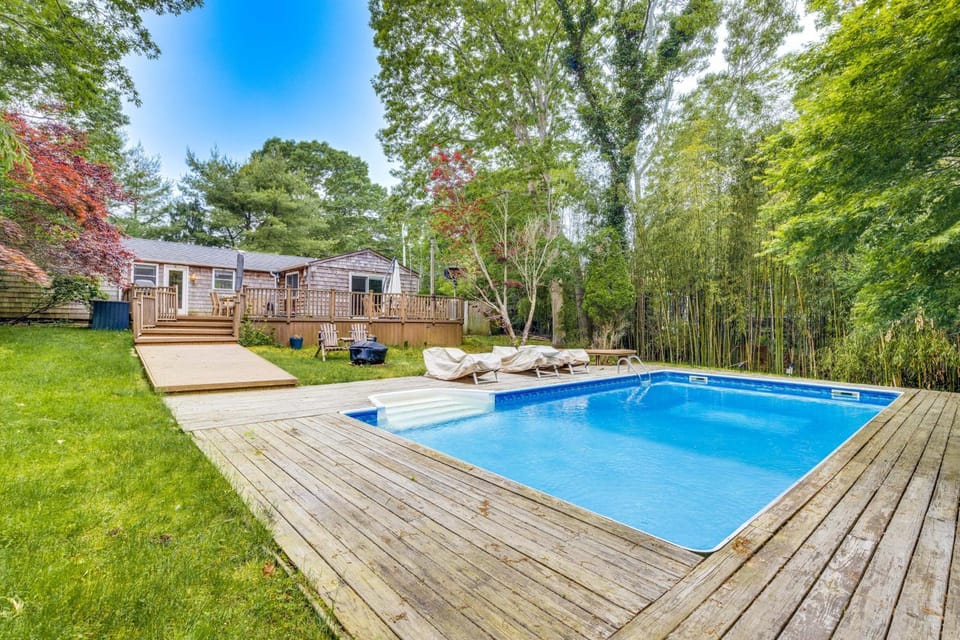 Hamptons Vacation Rental w/ Saltwater Pool House in The Hamptons