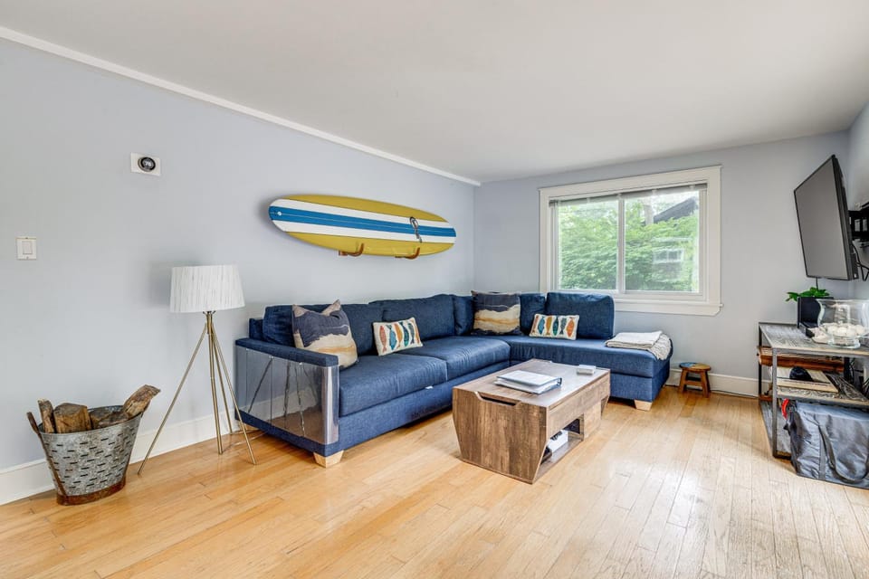 Hamptons Vacation Rental w/ Saltwater Pool House in The Hamptons