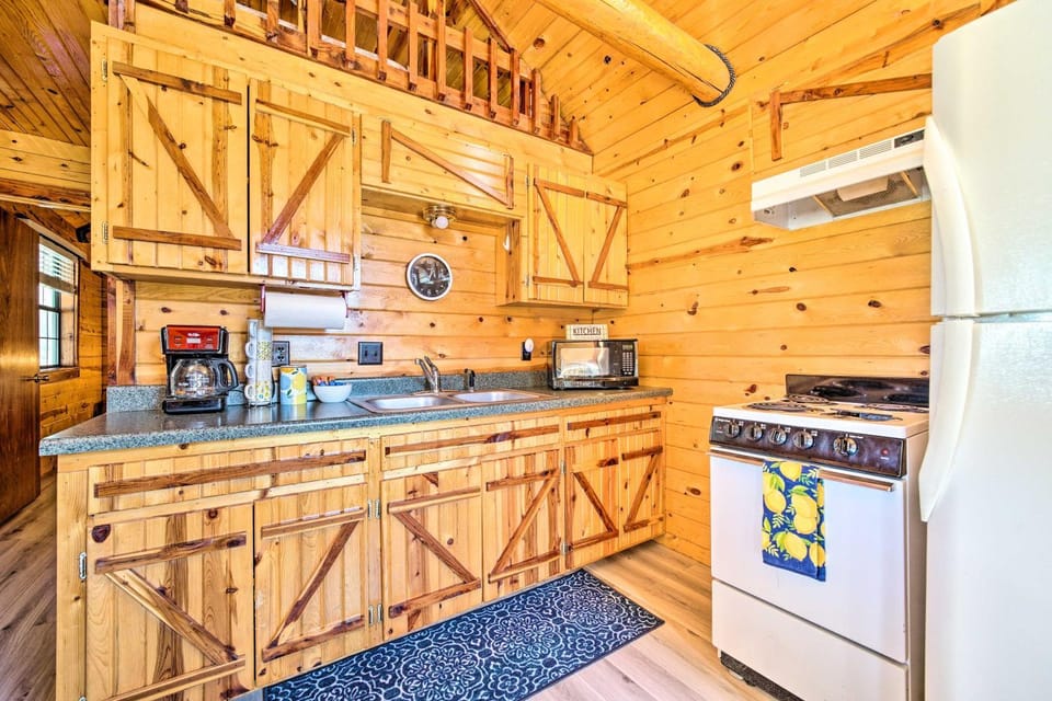 Clayton Cabin Rental Near Sardis Lake! Cabin in Oklahoma