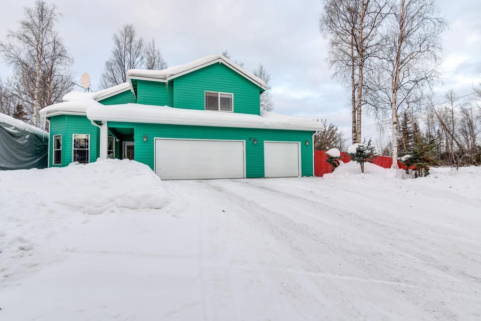 Anchorage Home ~ 8 Mi to Downtown! House in Anchorage