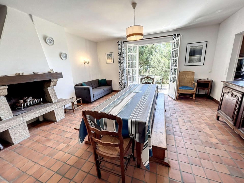 Maison avec Terrasse à 100m de la Plage, Jardin Clos, 3 Chambres, Proche Mont Saint-Michel - FR-1-361-457 House in Saint-Pair-sur-Mer