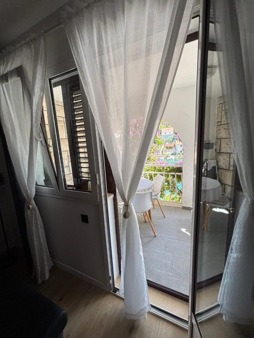 Property building, View (from property/room), Balcony/Terrace