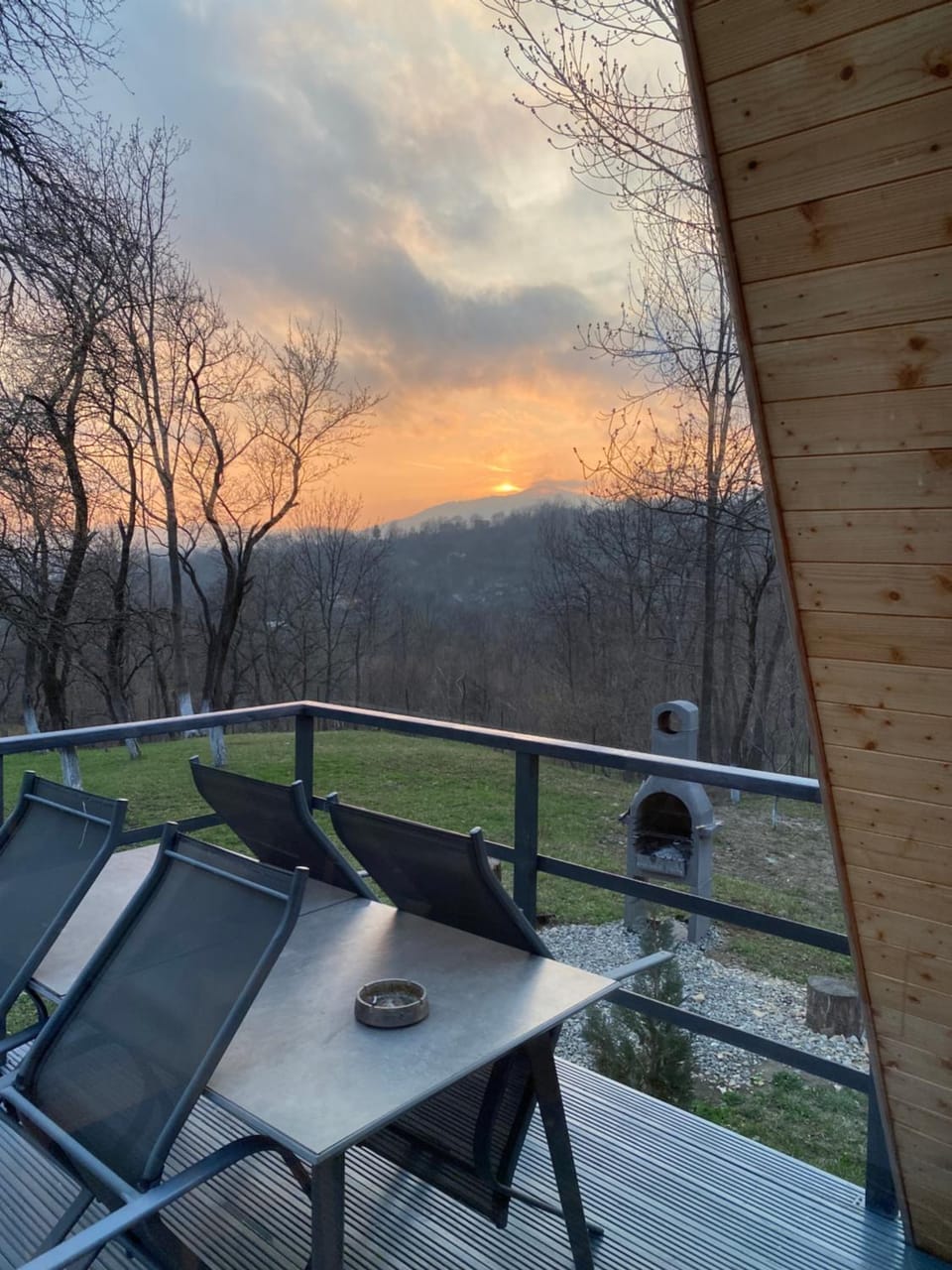 View (from property/room), Balcony/Terrace, Mountain view, Sunset