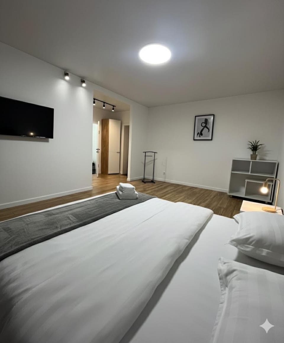 Bed, Living room, Bedroom