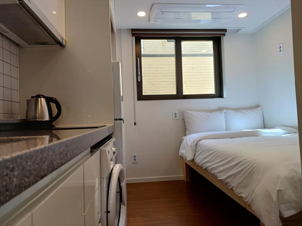 318 Stay Bed and Breakfast in Seoul