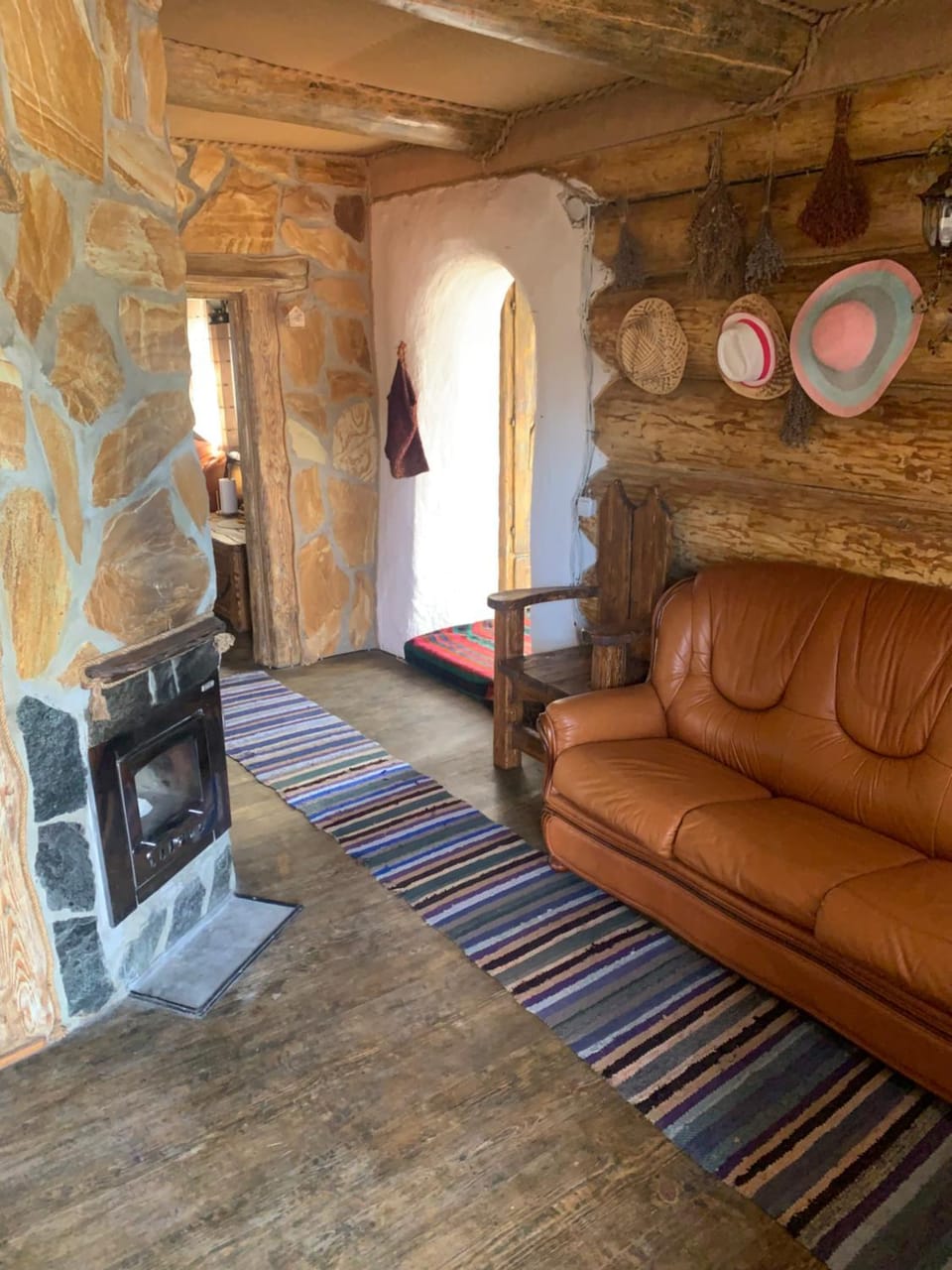 Popas Regal Bed and Breakfast in Moldova