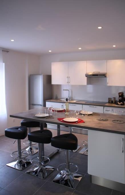 Appart dans maison 2 km de la plage House in Cagnes-sur-Mer