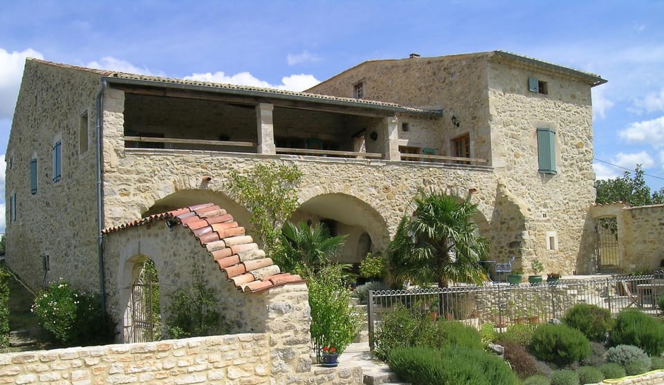 MAS COURADOU House in Provence-Alpes-Côte d'Azur