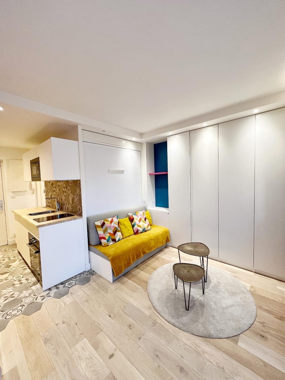 Bed, Living room, Bedroom, wardrobe