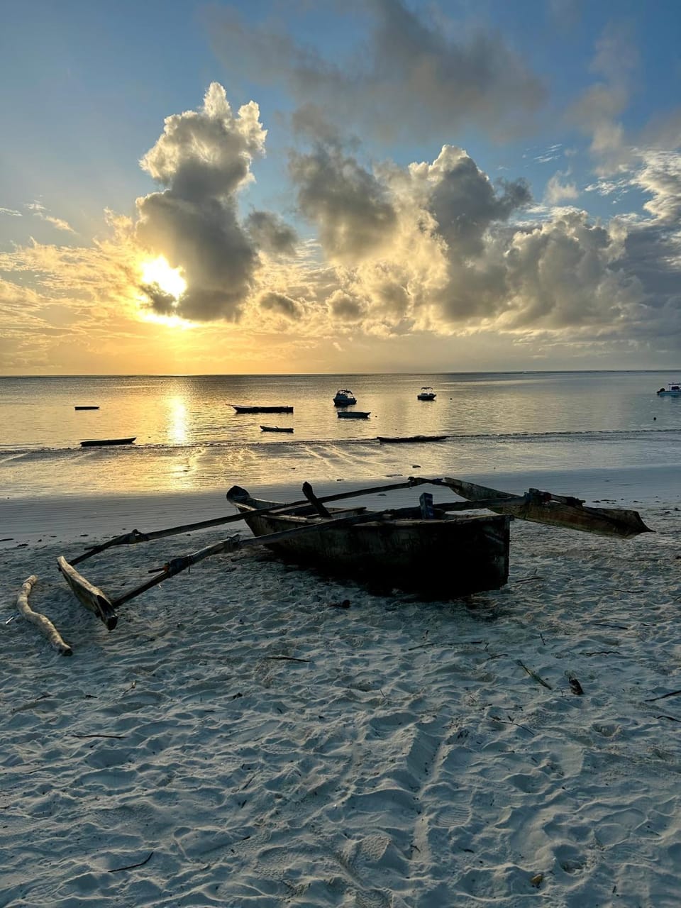 Day, Natural landscape, Beach, Sea view, Sunrise