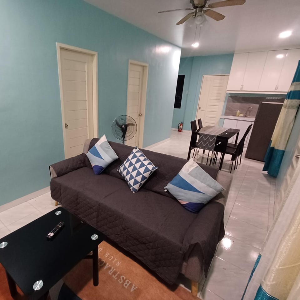 Living room, Photo of the whole room