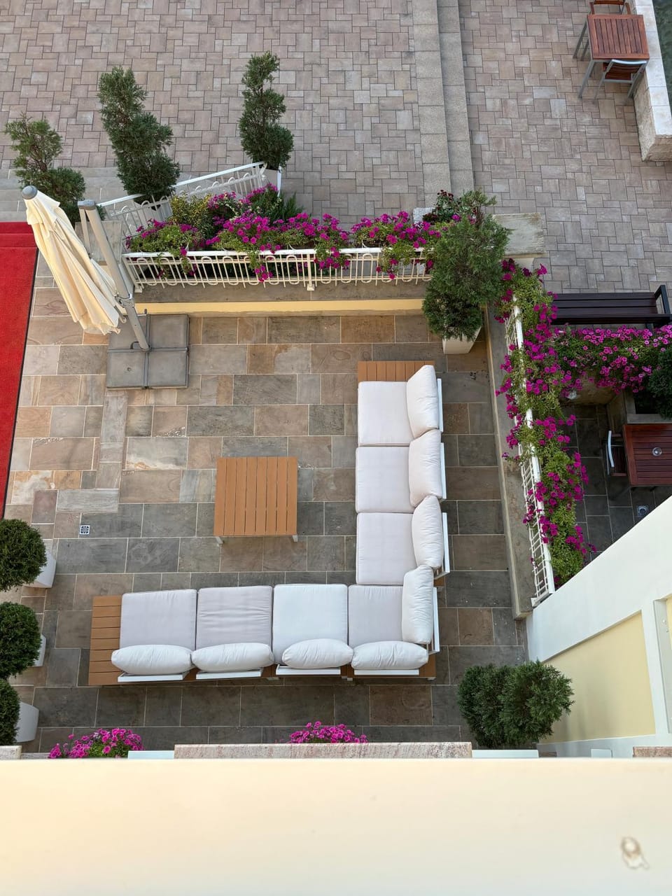 Garden, Seating area