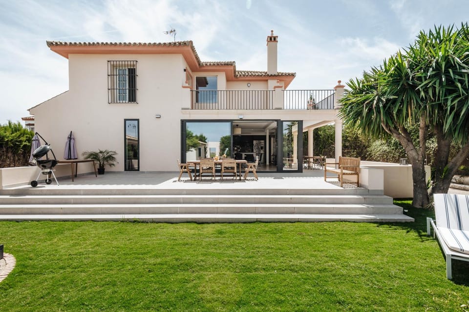Property building, Patio, Garden, Garden view