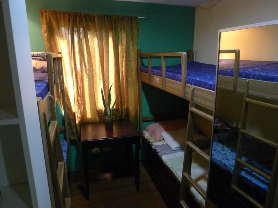 Bed, bunk bed