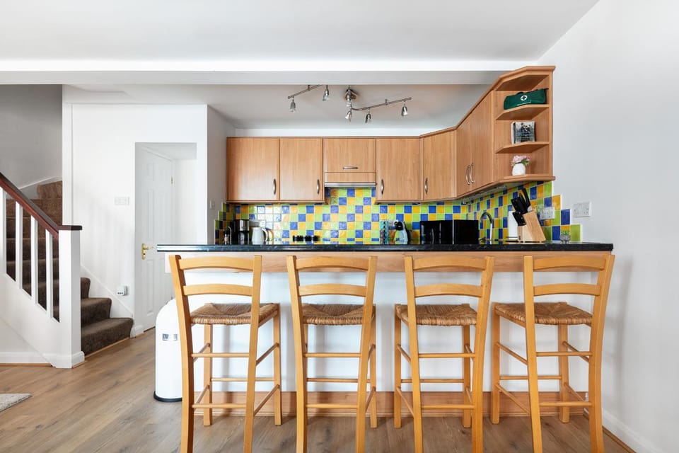 Kitchen or kitchenette, kitchen