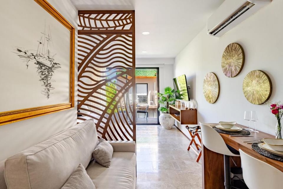 Living room, Decorative detail, Seating area, Dining area