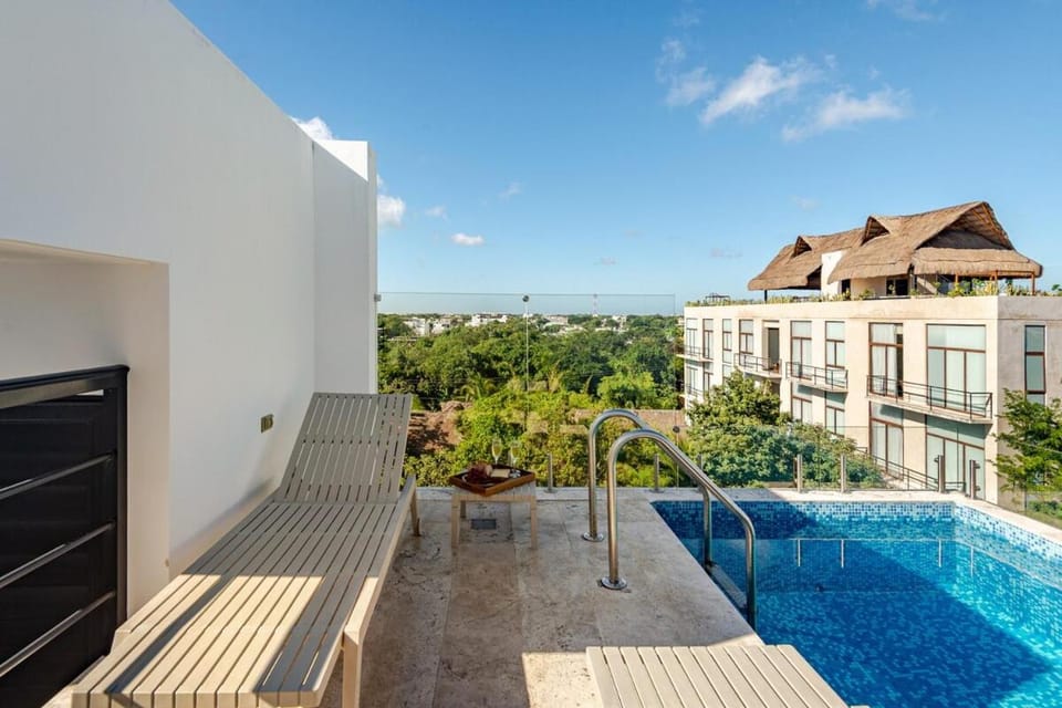 View (from property/room), Swimming pool, sunbed