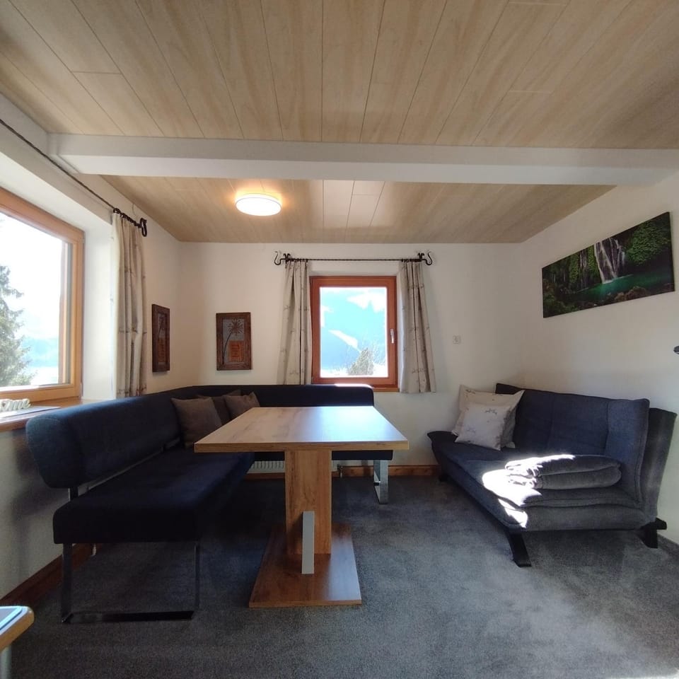 Living room, Photo of the whole room, Seating area, Dining area, Food