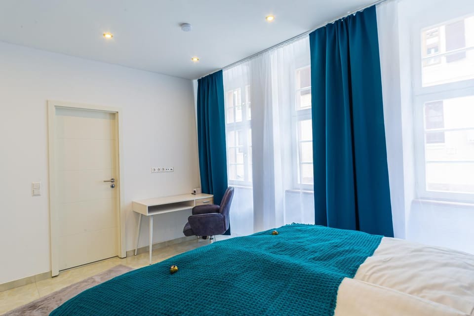 Bed, Photo of the whole room, Bedroom, hair dresser