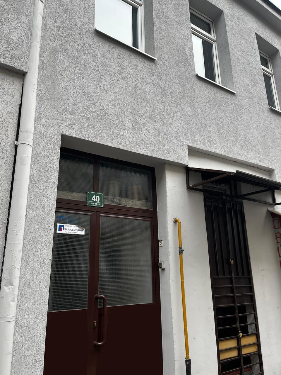 Facade/entrance