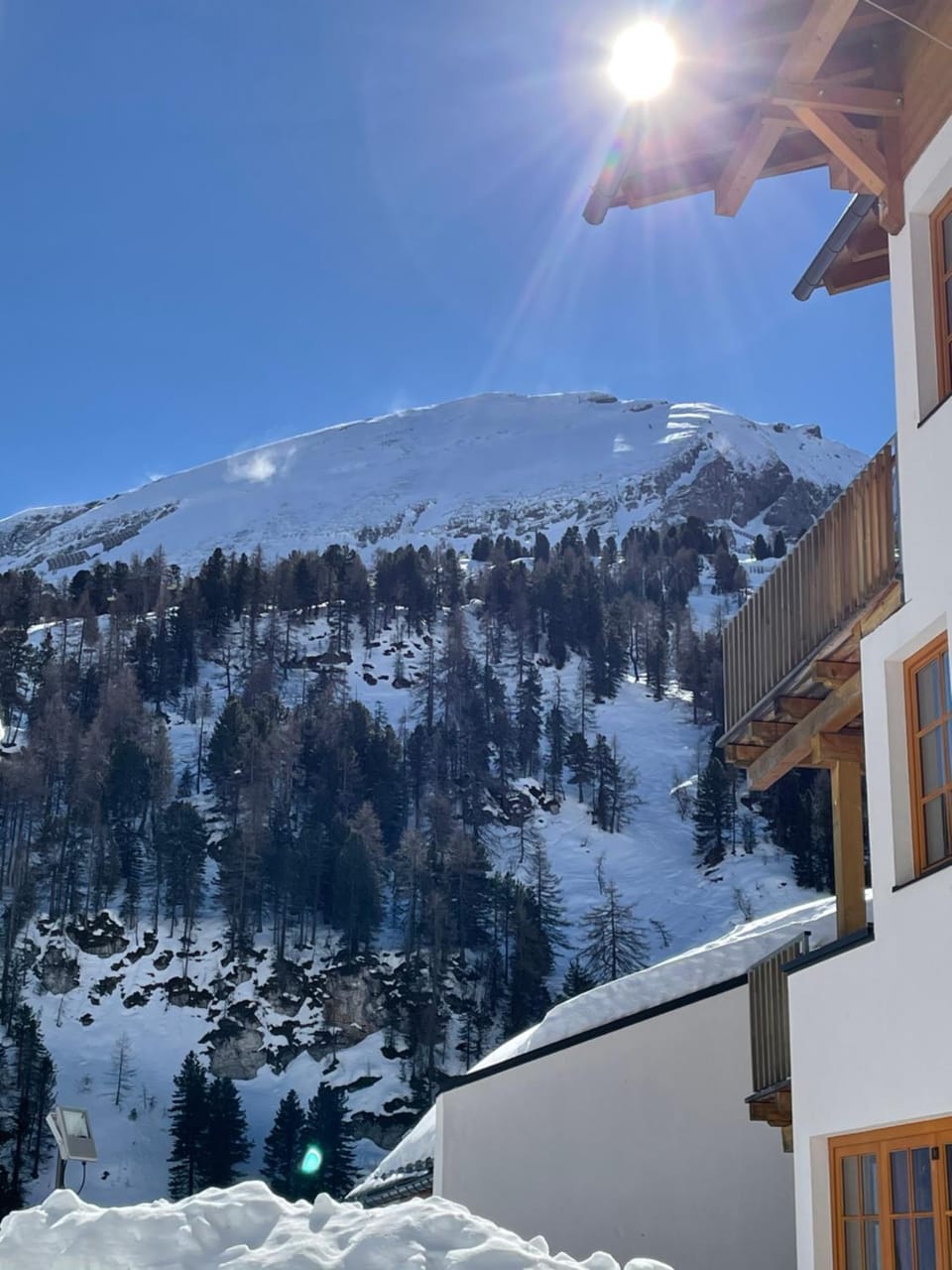 Lovely 3 Bedroom Apartment, Ski in/Ski out Apartment in Obertauern